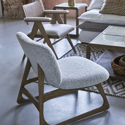 LINA Armchair in black and white